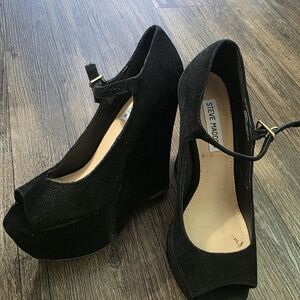 Steve Madden Black Wedge Heels